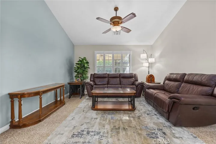 5701 Oakleaf Street, Bakersfield, California 93308