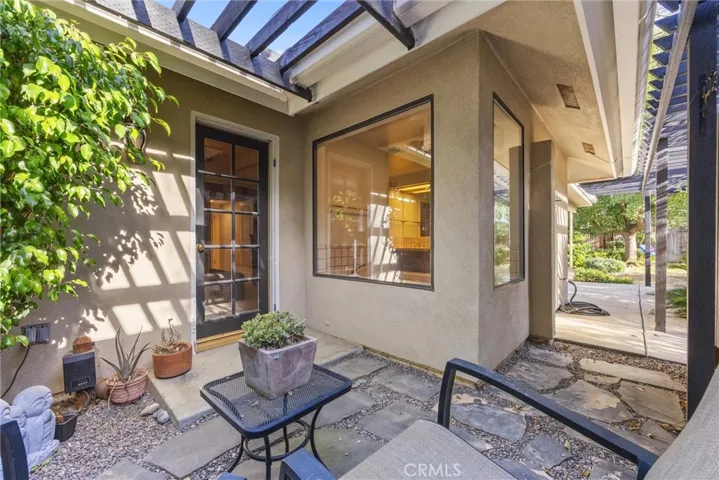 5701 Oakleaf Street, Bakersfield, California 93308