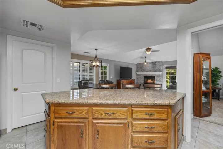 5701 Oakleaf Street, Bakersfield, California 93308