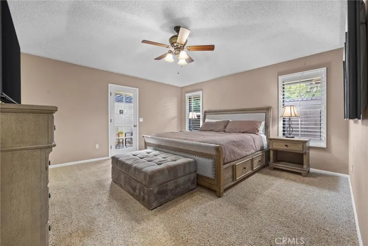 5701 Oakleaf Street, Bakersfield, California 93308