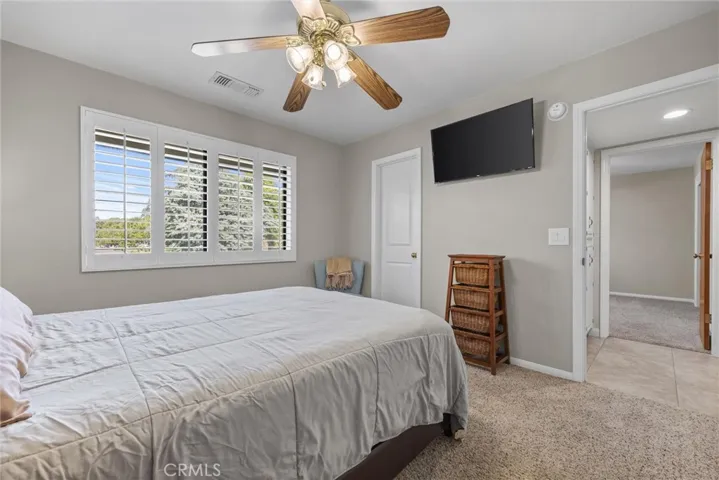 5701 Oakleaf Street, Bakersfield, California 93308