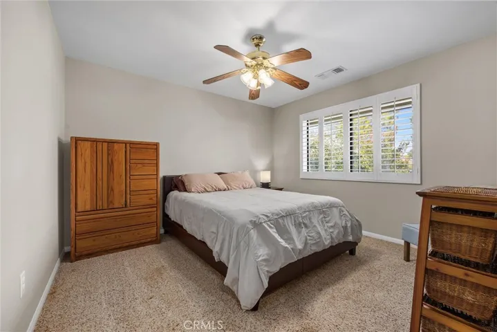 5701 Oakleaf Street, Bakersfield, California 93308