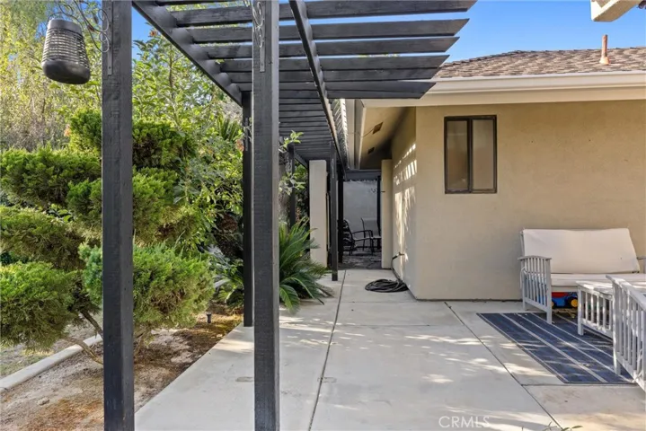 5701 Oakleaf Street, Bakersfield, California 93308