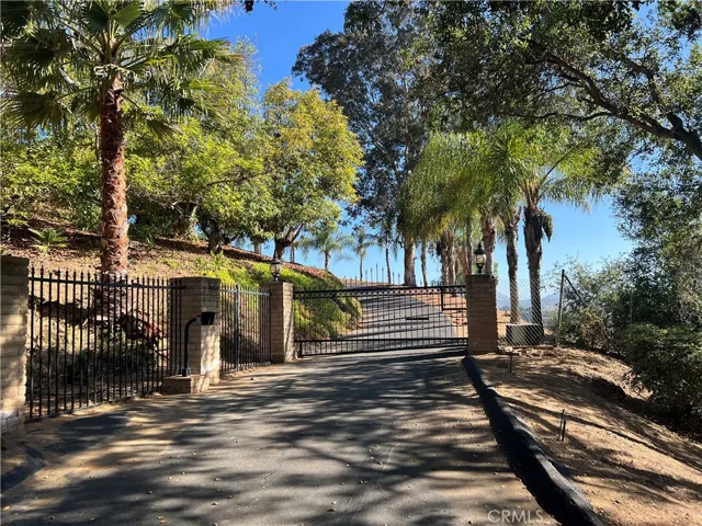 1828 Puerto Del Mundo, Fallbrook, California 92028