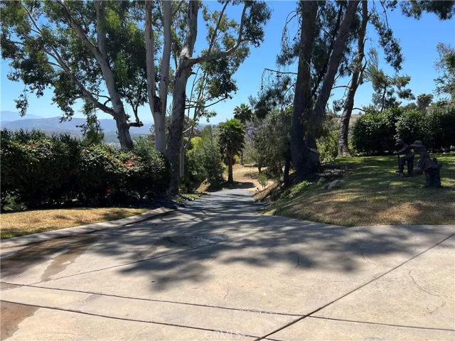 1828 Puerto Del Mundo, Fallbrook, California 92028