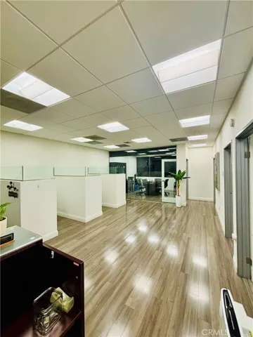 21053 Devonshire Street 201, Chatsworth, California 91311