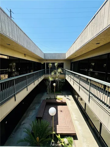 21053 Devonshire Street 201, Chatsworth, California 91311