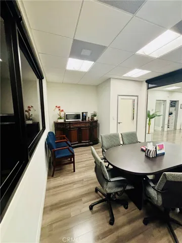 21053 Devonshire Street 201, Chatsworth, California 91311