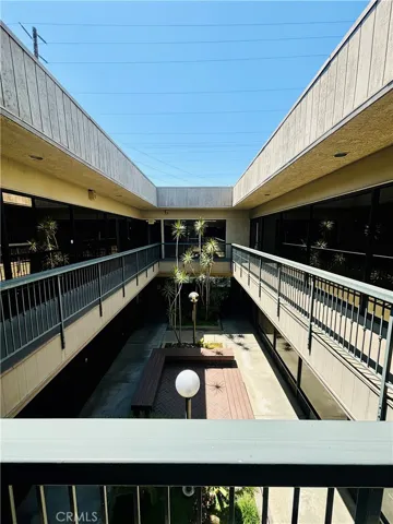 21053 Devonshire Street 201, Chatsworth, California 91311