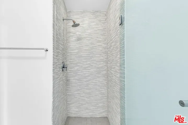 2734 Hollyridge Drive, Los Angeles, California 90068