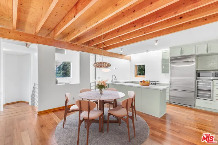 2734 Hollyridge Drive, Los Angeles, California 90068