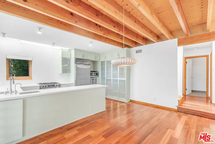2734 Hollyridge Drive, Los Angeles, California 90068
