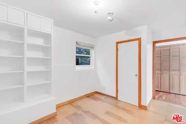 2734 Hollyridge Drive, Los Angeles, California 90068
