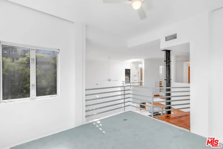 2734 Hollyridge Drive, Los Angeles, California 90068