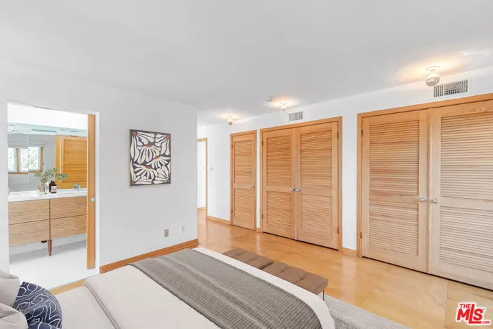 2734 Hollyridge Drive, Los Angeles, California 90068