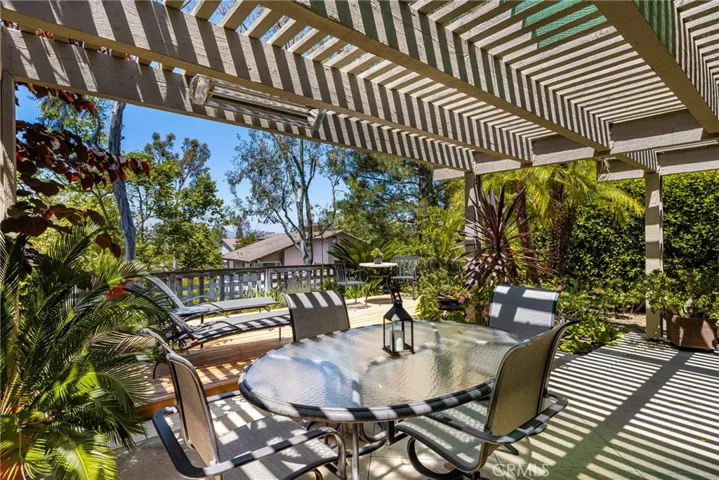 Yard/Patio area