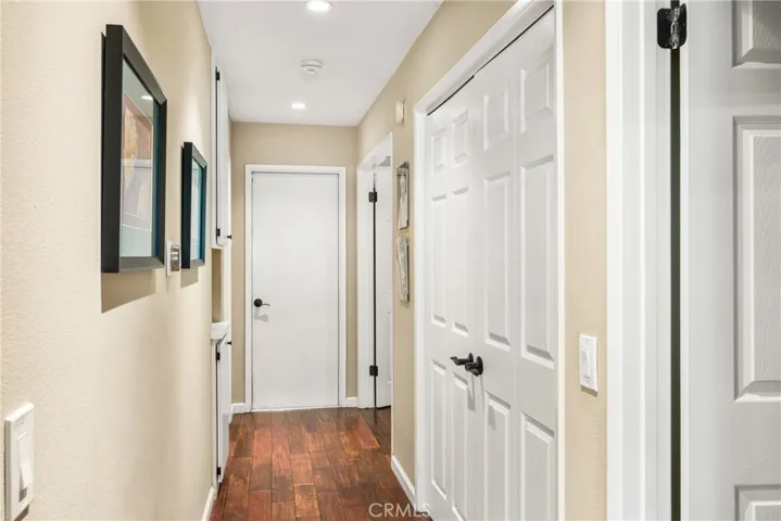 Hallway to bedrooms