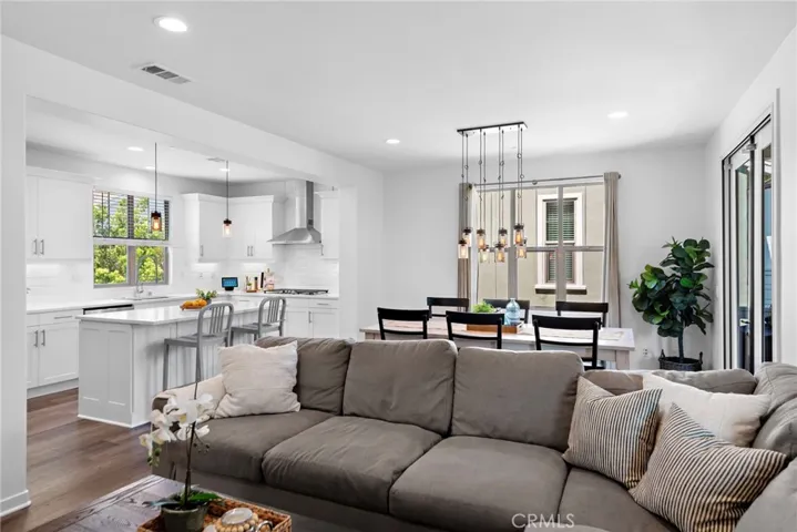 10 Yerra Street, Rancho Mission Viejo, California 92694