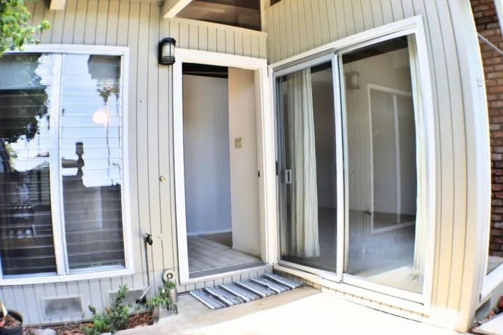3901 Middlefield Road F, Palo Alto, California 94303