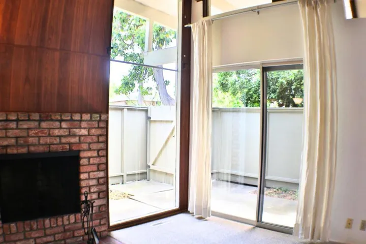 3901 Middlefield Road F, Palo Alto, California 94303