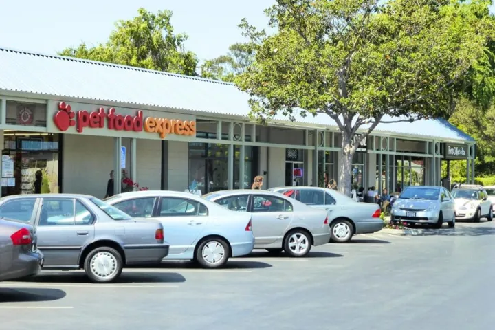 3901 Middlefield Road F, Palo Alto, California 94303