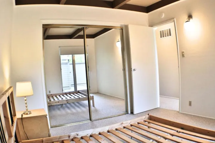 3901 Middlefield Road F, Palo Alto, California 94303