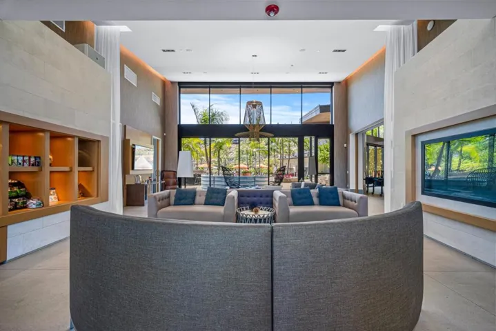 8519 Aspect Drive, San Diego, California 92108