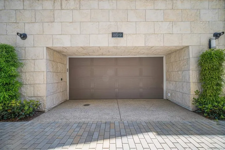 8519 Aspect Drive, San Diego, California 92108