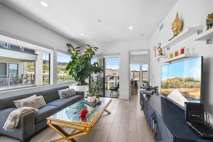 8519 Aspect Drive, San Diego, California 92108
