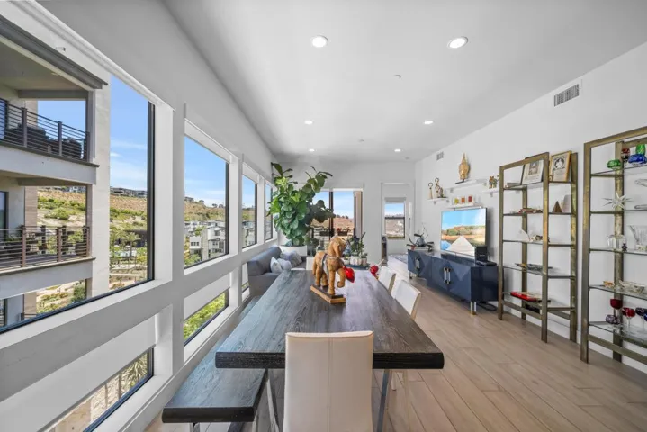 8519 Aspect Drive, San Diego, California 92108