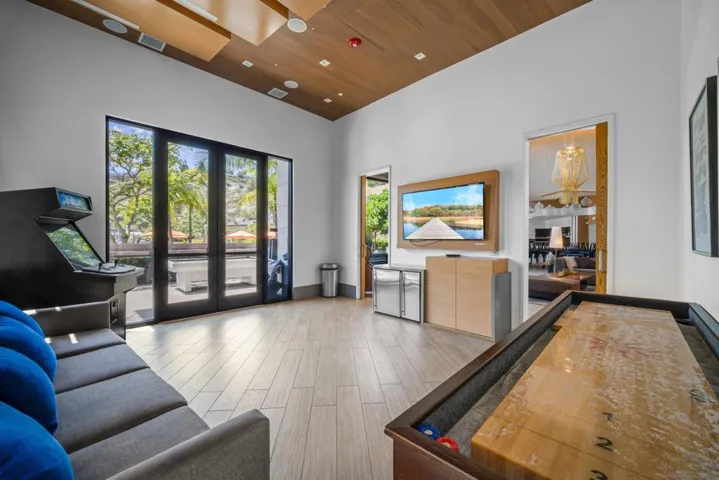 8519 Aspect Drive, San Diego, California 92108