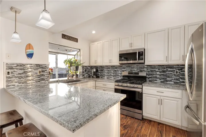 910 Lake Ridge Drive, San Marcos, California 92078