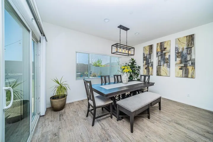 35809 Esperia Way, Fallbrook, California 92028