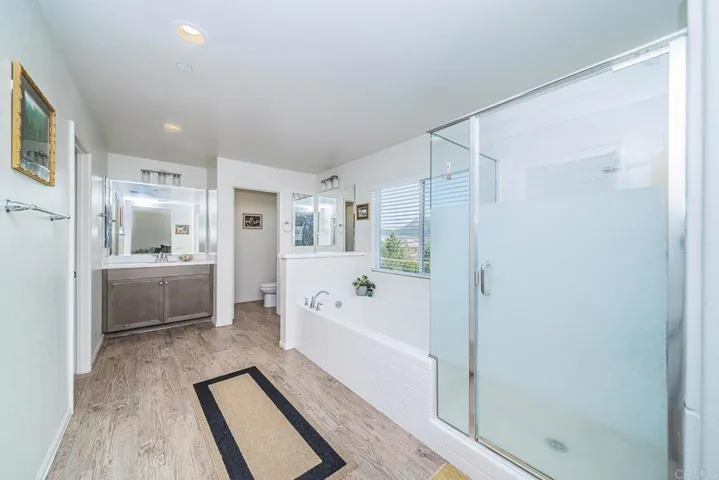 35809 Esperia Way, Fallbrook, California 92028