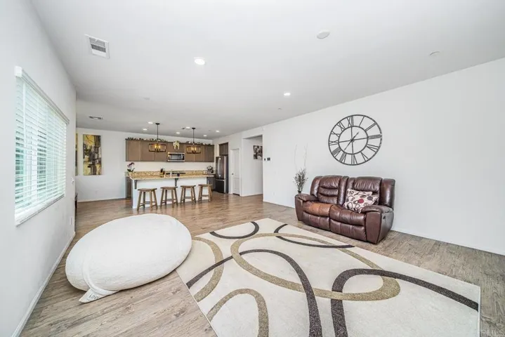 35809 Esperia Way, Fallbrook, California 92028