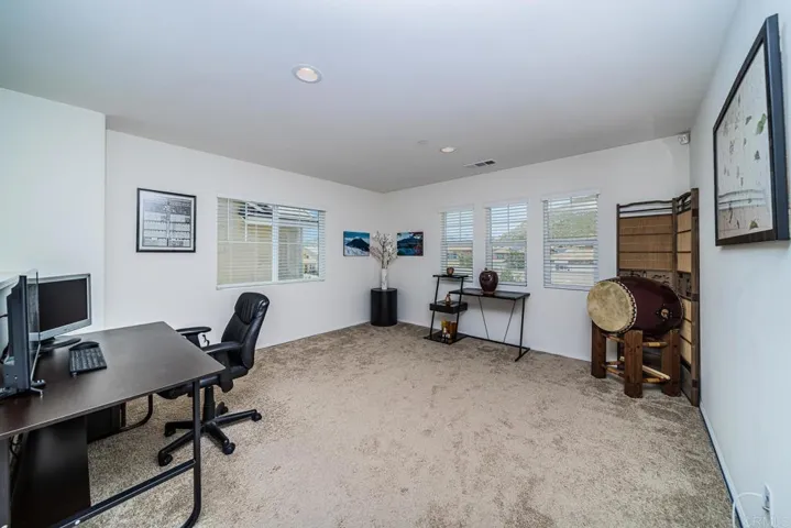 35809 Esperia Way, Fallbrook, California 92028