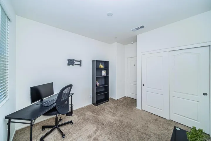 35809 Esperia Way, Fallbrook, California 92028