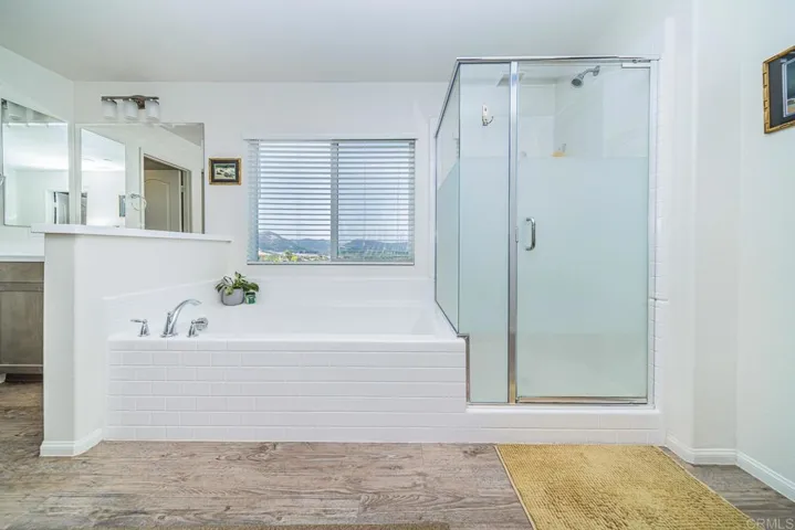 35809 Esperia Way, Fallbrook, California 92028