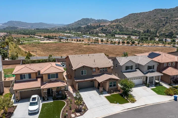 35809 Esperia Way, Fallbrook, California 92028