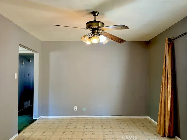 137 W Laura Avenue, Visalia, California 93277