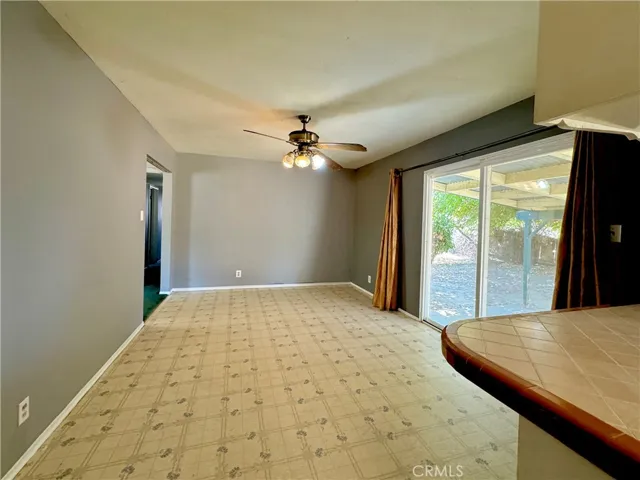137 W Laura Avenue, Visalia, California 93277
