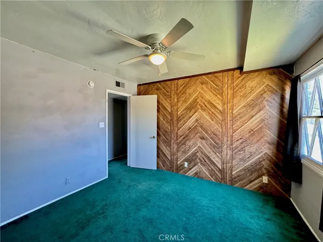 137 W Laura Avenue, Visalia, California 93277