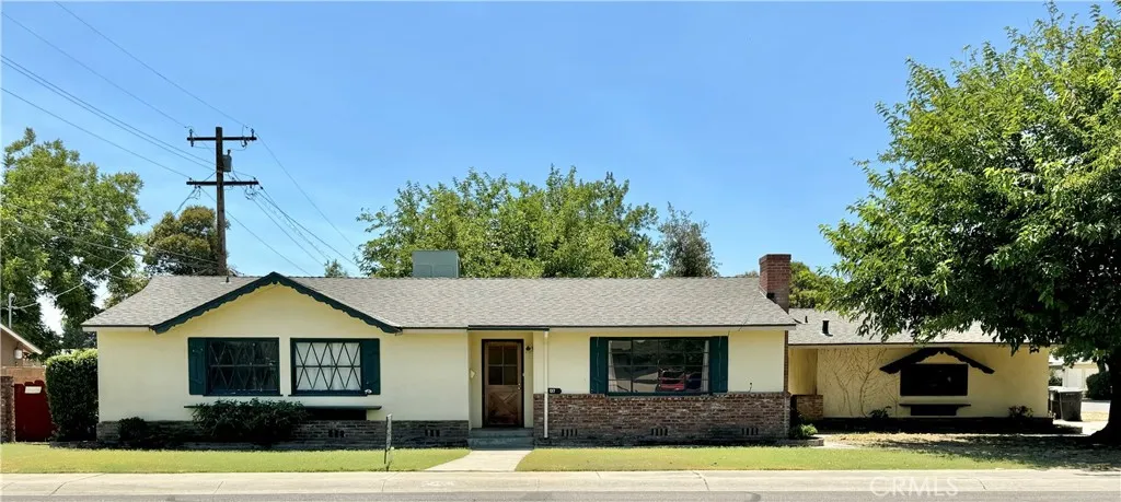 137 W Laura Avenue, Visalia, California 93277