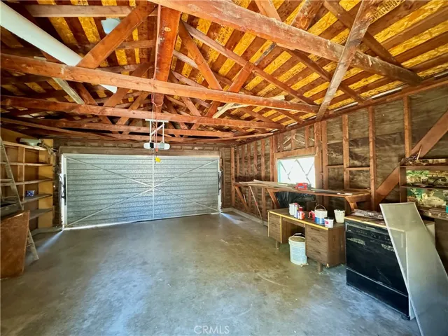 137 W Laura Avenue, Visalia, California 93277