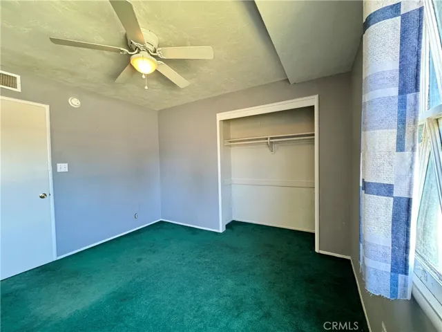 137 W Laura Avenue, Visalia, California 93277
