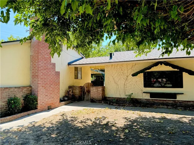 137 W Laura Avenue, Visalia, California 93277