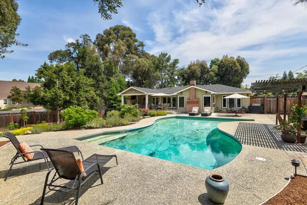 17799 Daves Avenue, Monte Sereno, California 95030 home-pic-27