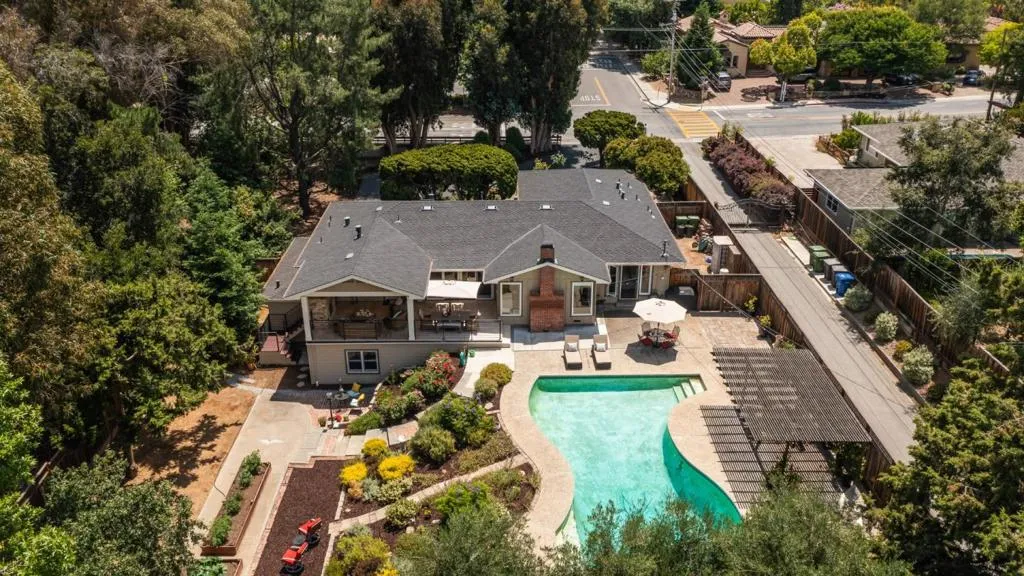 17799 Daves Avenue, Monte Sereno, California 95030 home-pic-30