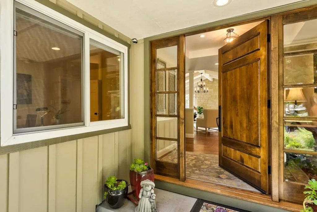 17799 Daves Avenue, Monte Sereno, California 95030 home-pic-2