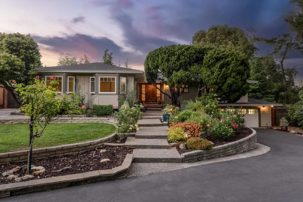 17799 Daves Avenue, Monte Sereno, California 95030 home-pic-0